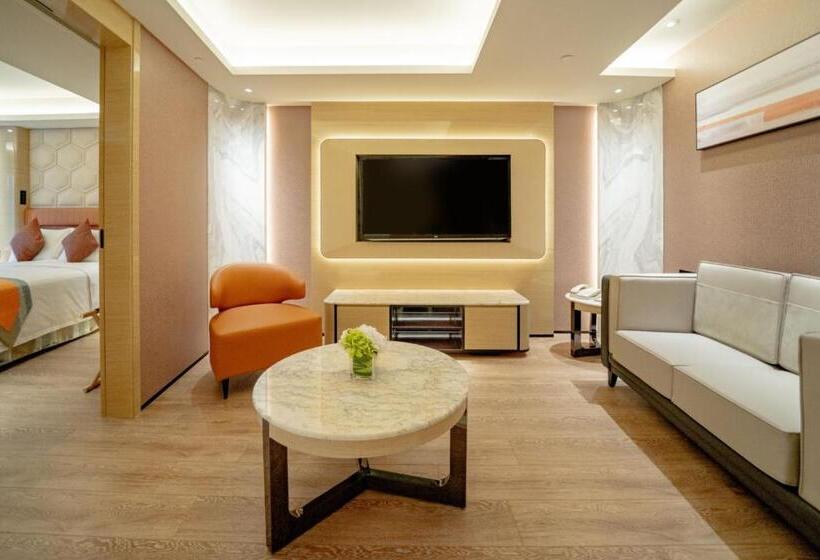 سوییت, Golden Dragon