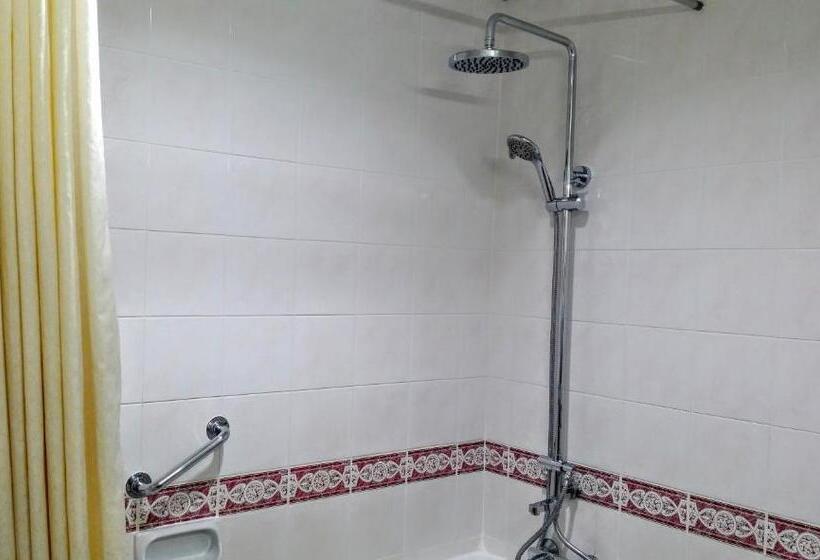 スイート, Grand Continental Kuching