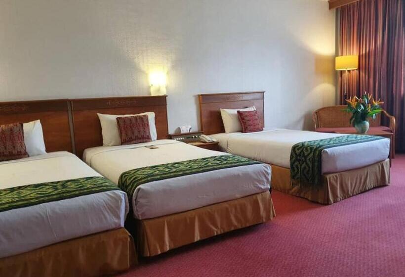 デラックストリプルルーム, Grand Continental Kuching