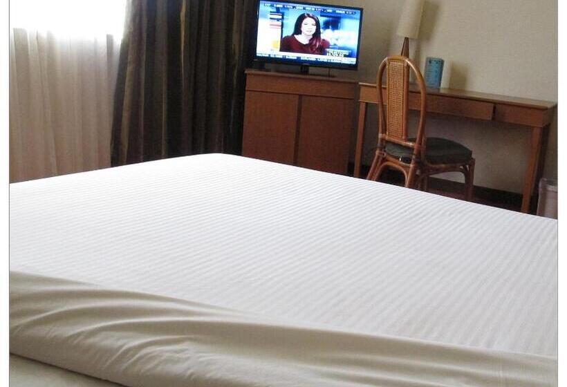 Номер Стандарт, Grand Continental Kuching