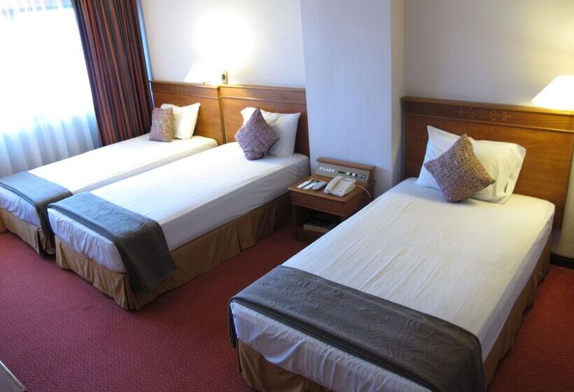 デラックストリプルルーム, Grand Continental Kuching