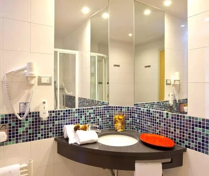 اتاق استاندارد, Holiday Inn Express Reggio Emilia, An Ihg