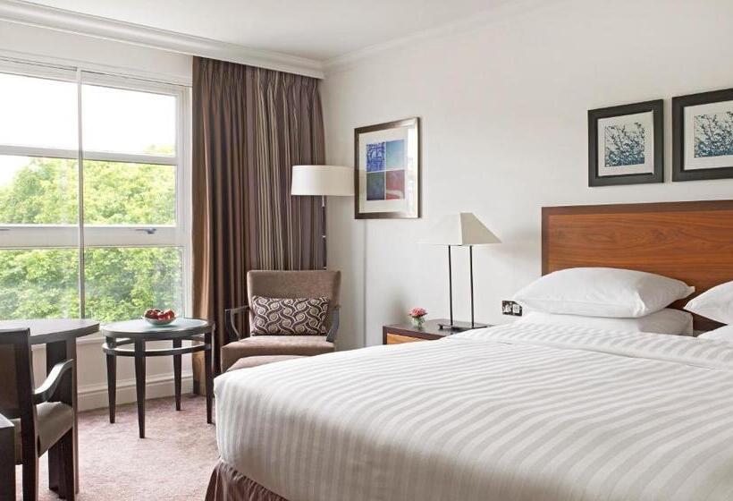 带大床的俱乐部房间, Hyatt Regency London The Churchill