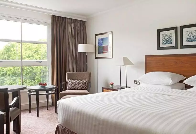 Club Room King Bed, Hyatt Regency London The Churchill