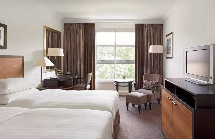 چشم‌انداز باغ اتاق کلوب, Hyatt Regency London The Churchill