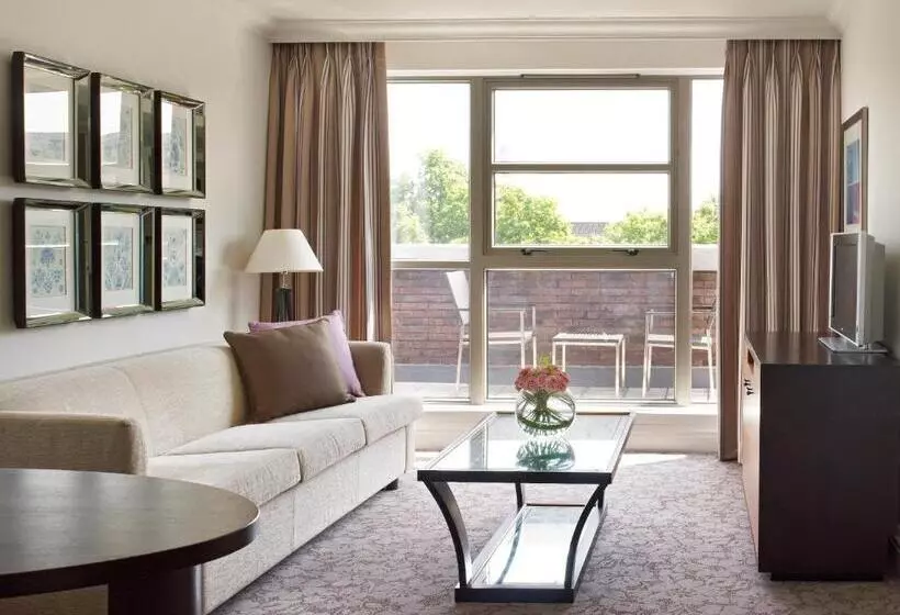 سوئیت با بالکن, Hyatt Regency London The Churchill