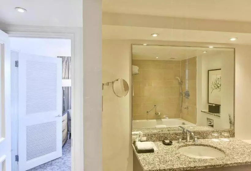 سوئیت با بالکن, Hyatt Regency London The Churchill