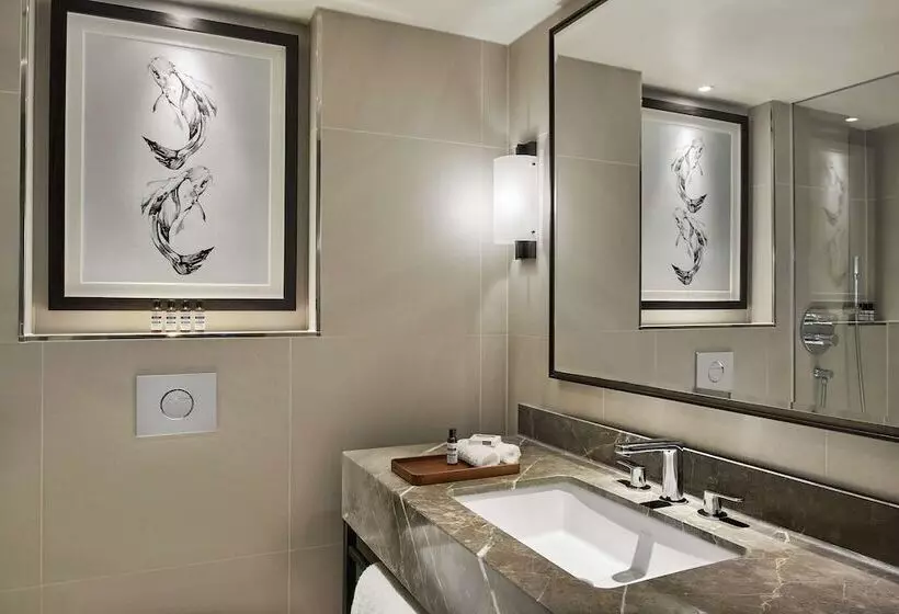 اتاق کلاب, Hyatt Regency London The Churchill