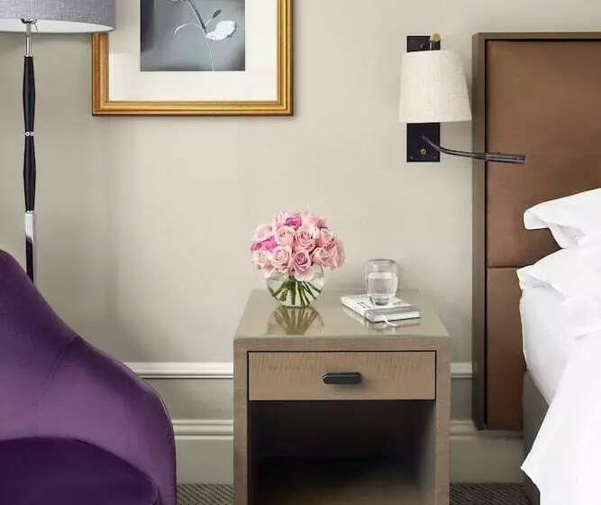 اتاق استاندارد, Hyatt Regency London The Churchill
