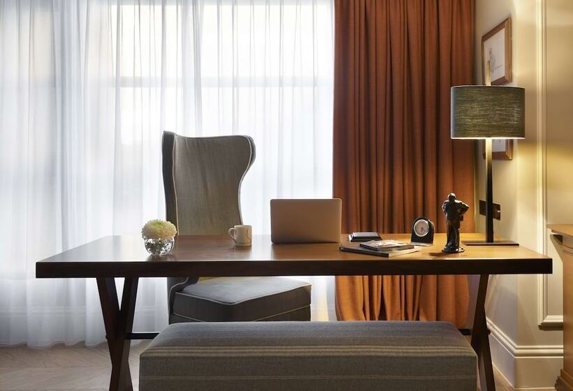 Президентский Люкс, Hyatt Regency London The Churchill
