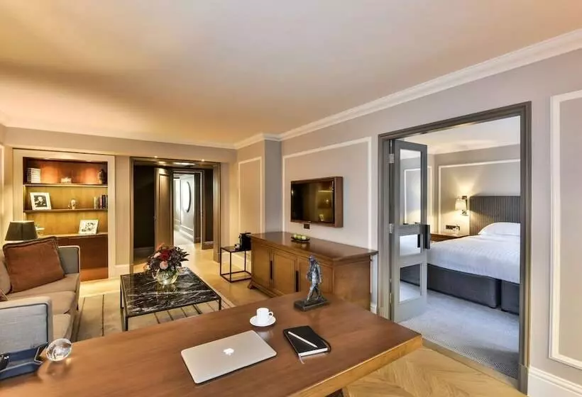 سوییت اجرایی, Hyatt Regency London The Churchill