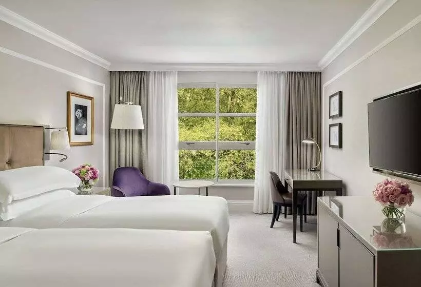 اتاق کلاب, Hyatt Regency London The Churchill