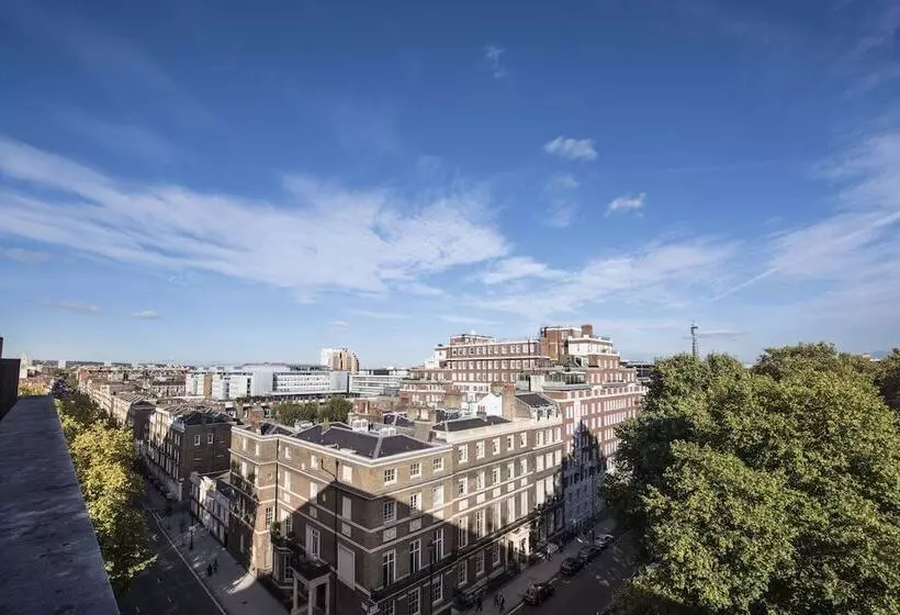 سوئیت پریمیوم, Hyatt Regency London The Churchill