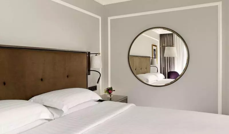 اتاق کلاب, Hyatt Regency London The Churchill