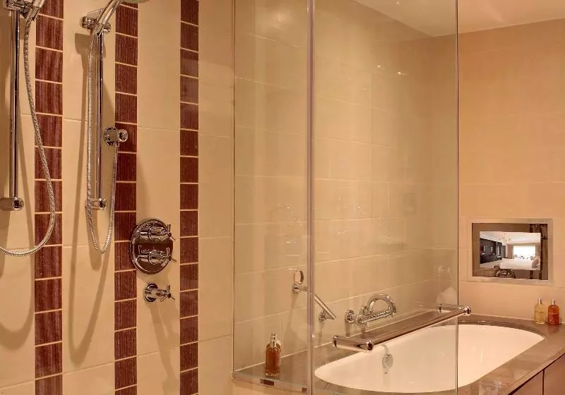 سوئیت پریمیوم, Hyatt Regency London The Churchill