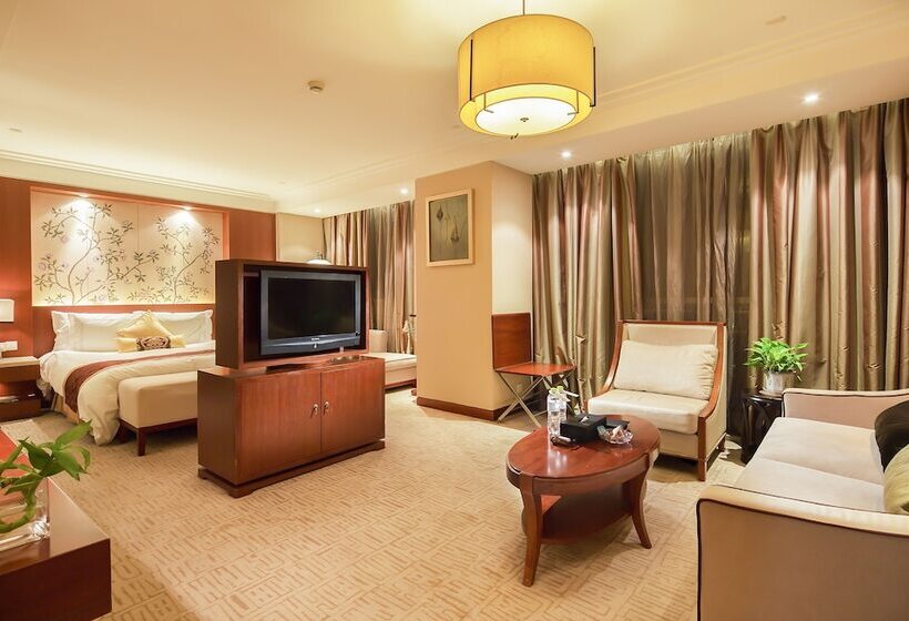 Номер Executive, Landison Plaza International Hotel Zhenjiang