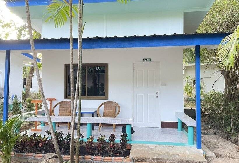 스탠다드 방갈로, Lanta Island Resort