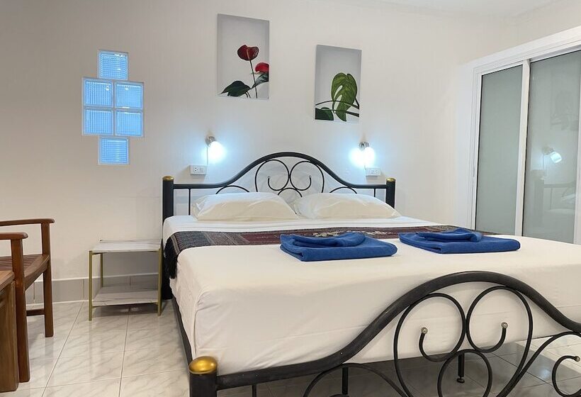 스탠다드 방갈로, Lanta Island Resort