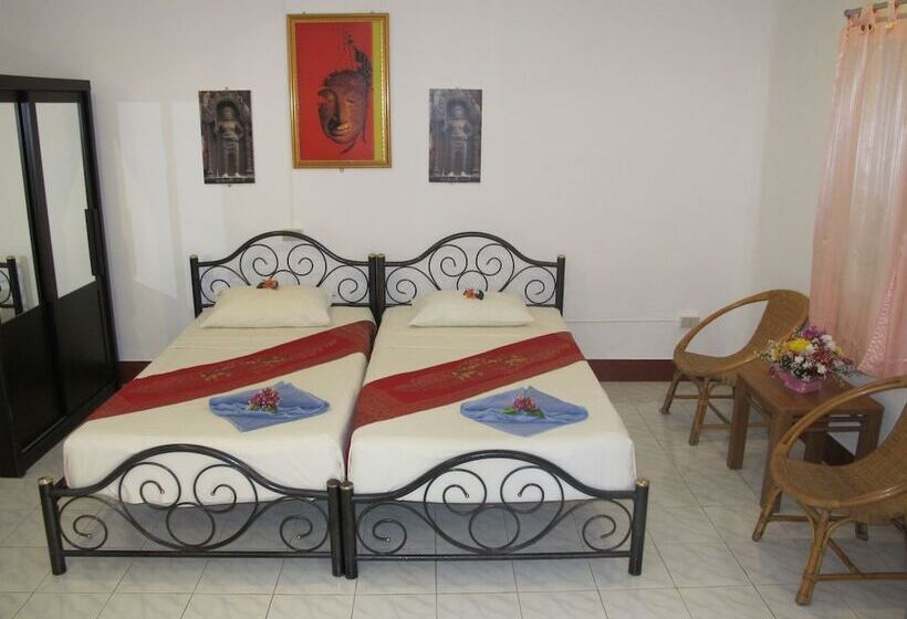 디럭스 방갈로, Lanta Island Resort