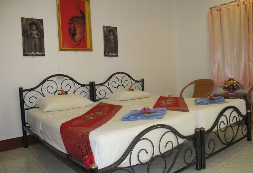 디럭스 방갈로, Lanta Island Resort