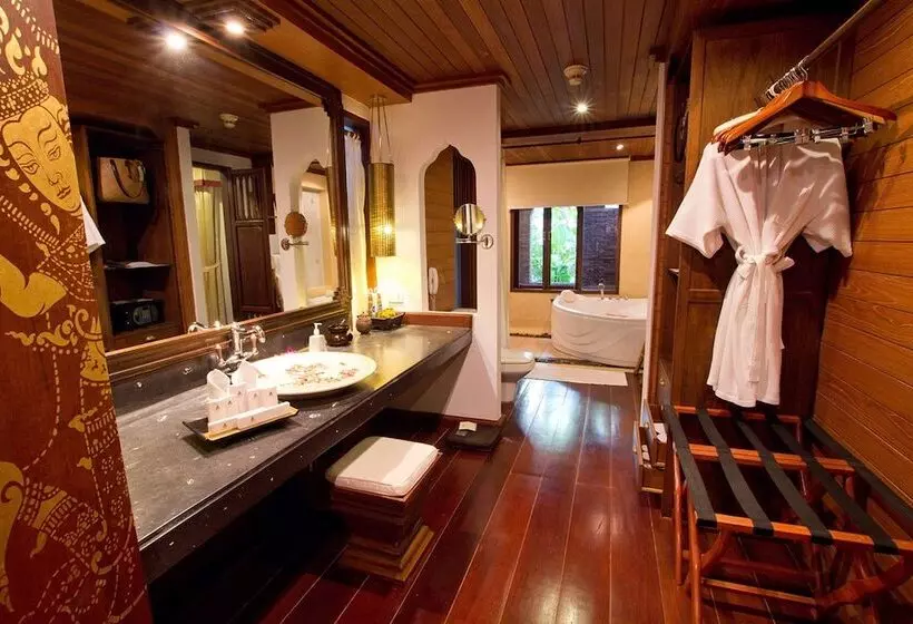 سوئیت رویال, Muang Samui Spa Resort