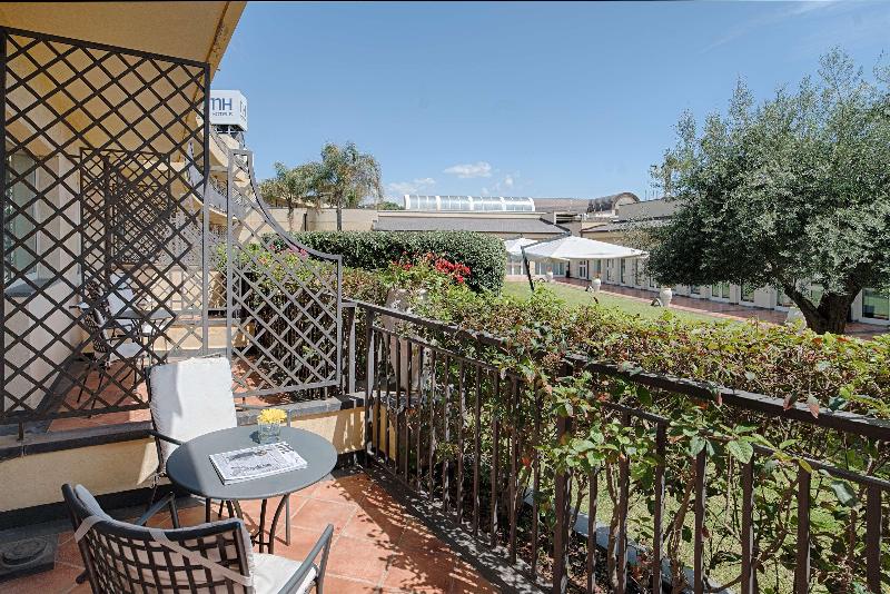 Superior Room with Terrace, NH Catania Parco Degli Aragonesi