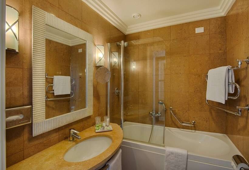 غرفة قياسية مطلّة علي الحديقة, NH Catania Parco Degli Aragonesi