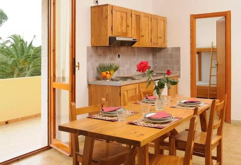 آپارتمان اقتصادی دو خوابه, Residence Oasis