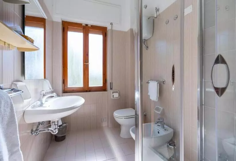 آپارتمان اقتصادی دو خوابه, Residence Oasis