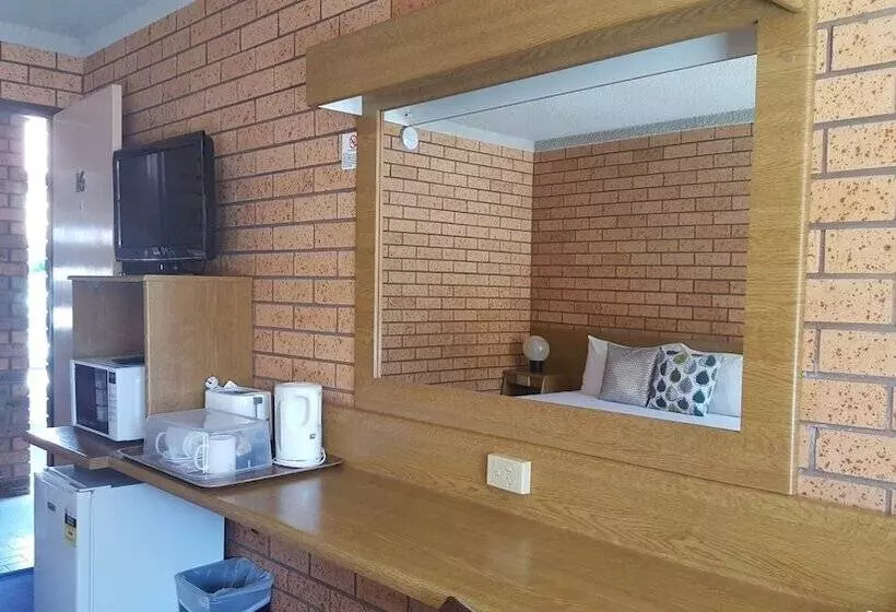 デラックスの4人部屋, Royal Palms Motor Inn