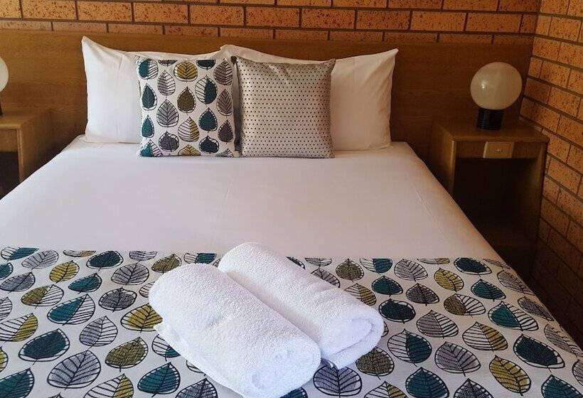 デラックスの４人部屋, Royal Palms Motor Inn