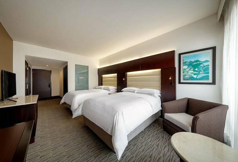 חדר קלאב, Sheraton Bogota