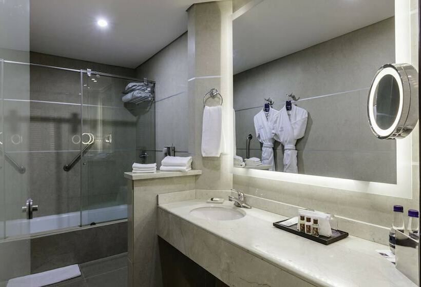 חדר קלאב, Sheraton Bogota
