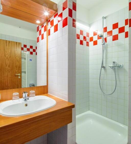 اتاق استاندارد سه نفره, Kim Hotel Im Park