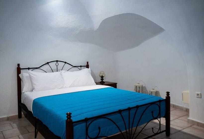 Семейные Апартаменты, Prekas Apartments