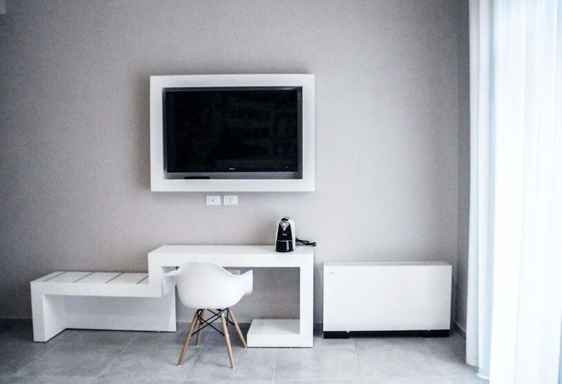 سوئیت راحتی, Al Giordano