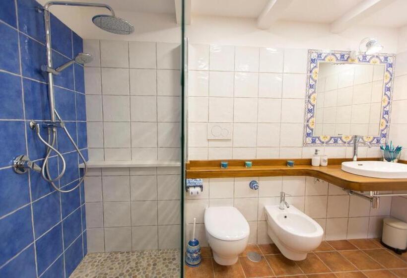 استودیو خانوادگی, Raito Home Costa D'amalfi