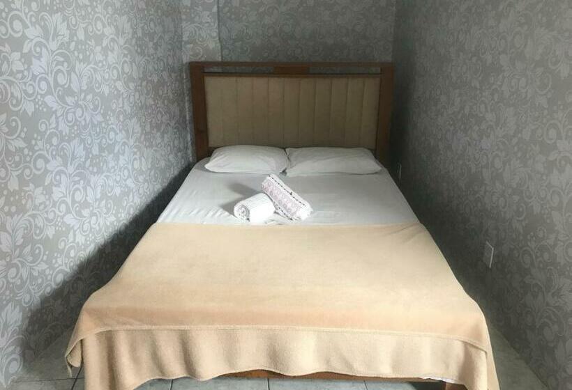 Economy Quadruple Room, Pousada Irmaos Freyhardt