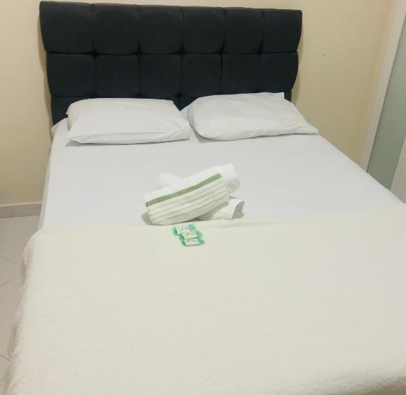 Economy Triple Room, Pousada Irmaos Freyhardt