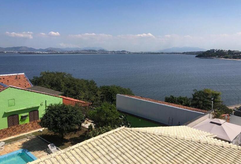 سوییت خانوادگی, Pousada Irmaos Freyhardt