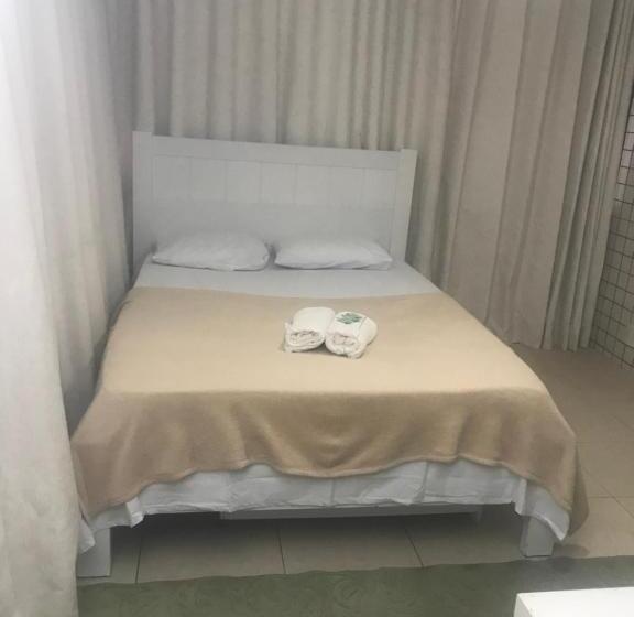 اتاق استاندارد سه نفره, Pousada Irmaos Freyhardt