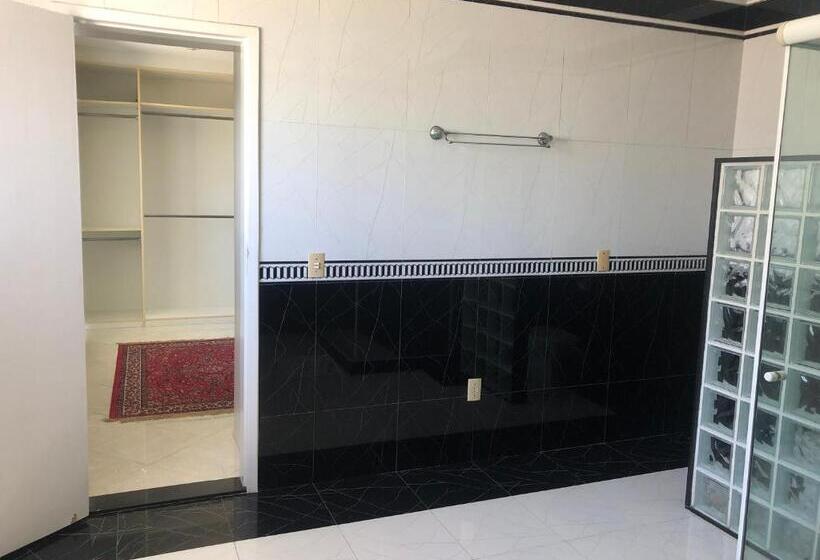 سوییت خانوادگی, Pousada Irmaos Freyhardt