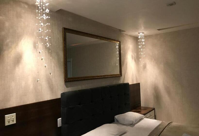 سوییت خانوادگی, Pousada Irmaos Freyhardt