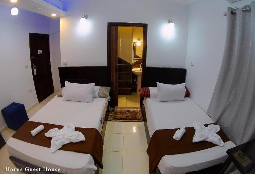 اتاق لوکس با چشم‌انداز, Horus Guest House Pyramids View