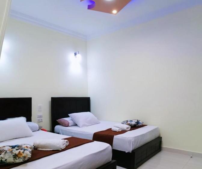 اتاق لوکس با چشم‌انداز شهر, Horus Guest House Pyramids View