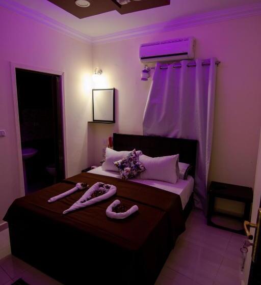 اتاق لوکس, Horus Guest House Pyramids View