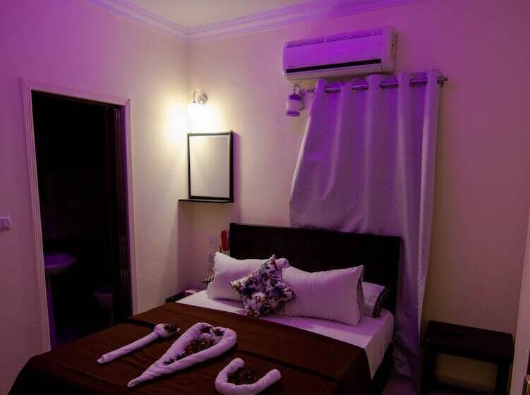 اتاق لوکس, Horus Guest House Pyramids View