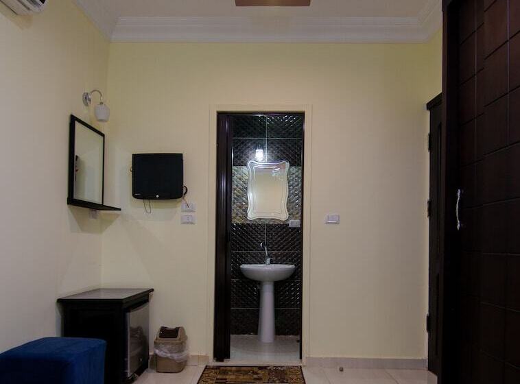 اتاق لوکس, Horus Guest House Pyramids View