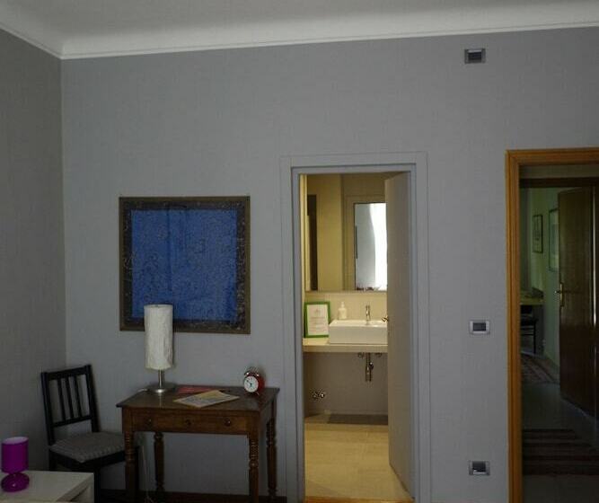 اتاق خانوادگی, Casa Crema   Porta Susa   Torino Centro