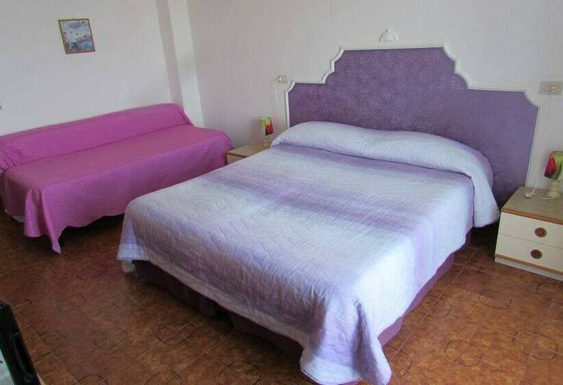 Triple Room Sea View, Casa Antonio